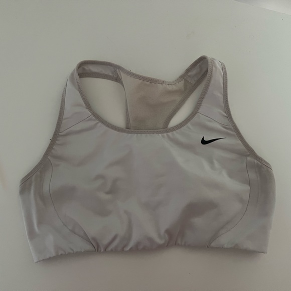 Nike Sports Bra - Picture 1 of 3